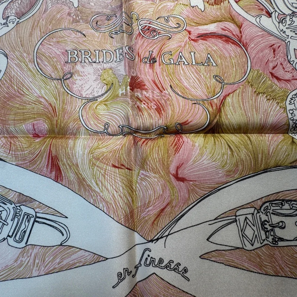 Carolina Lemke Brides de Gala Silk Scarf Pink Gold Equestrian 35x35 NIB
